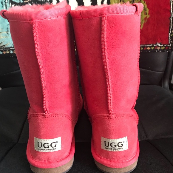 UGG Shoes - Hot Pink Ugg boots....never worn.